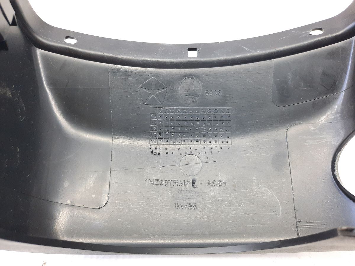 Grand caravan Накладка рульової колонки верхня Dodge Grand Caravan 2011-2020 1NZ98DX9AF Dodge Grand Caravan 7