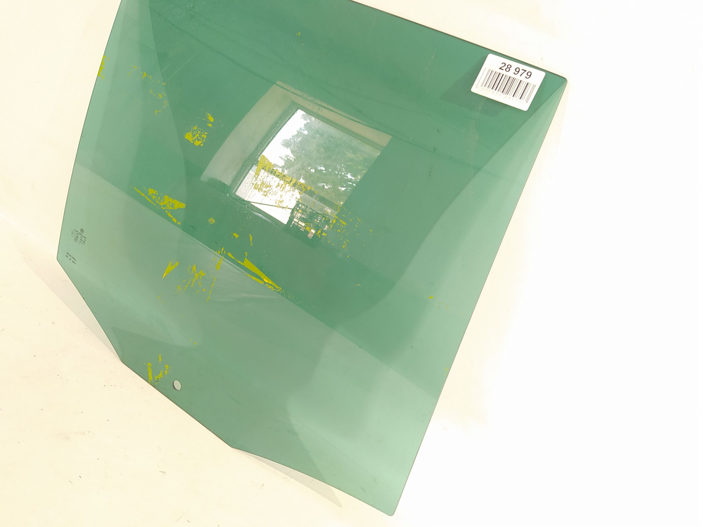 Tiguan Стекло двери задней правой Volkswagen Tiguan 2009-2018 5N0845026A Volkswagen Tiguan 6