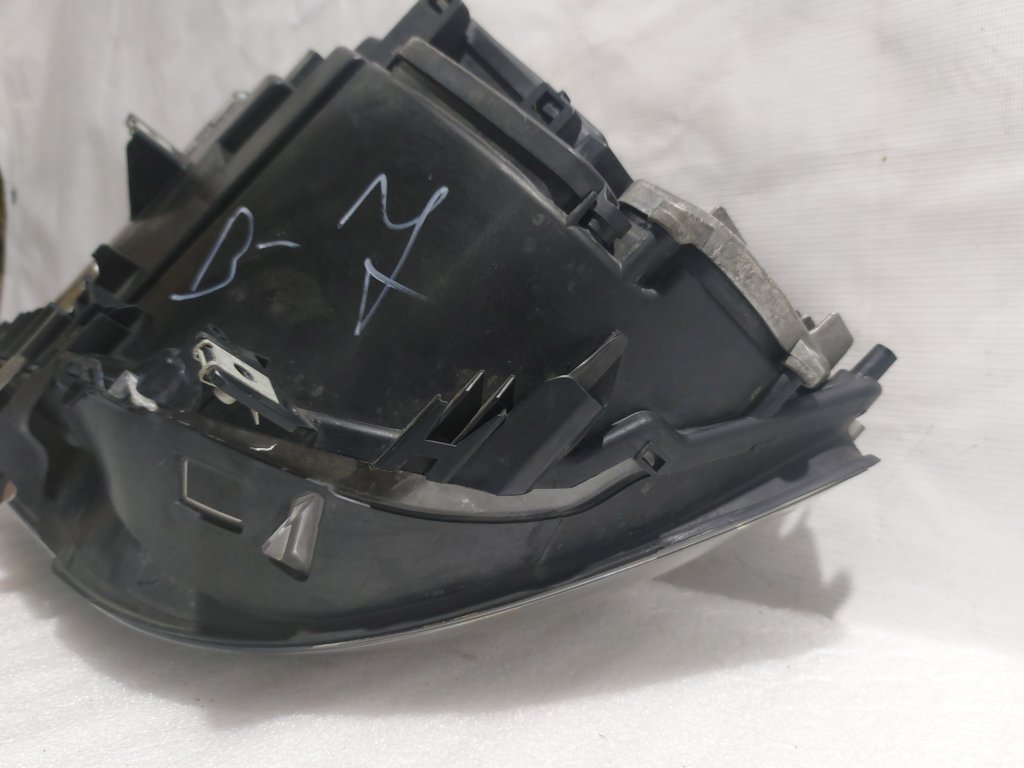 7 series Фара передня права BMW 7 2009-2012 63117228424 BMW 7 13