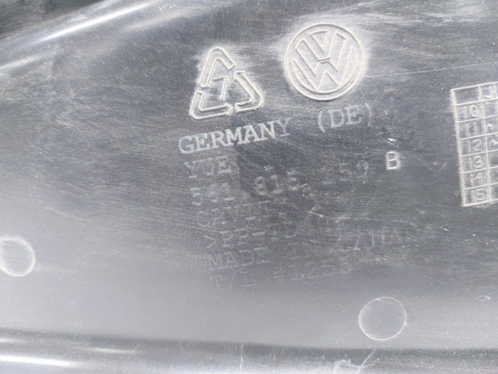 Passat s Накладка вентиляційної решітки Volkswagen Passat S 2012-2020 561815159C Volkswagen Passat S 12