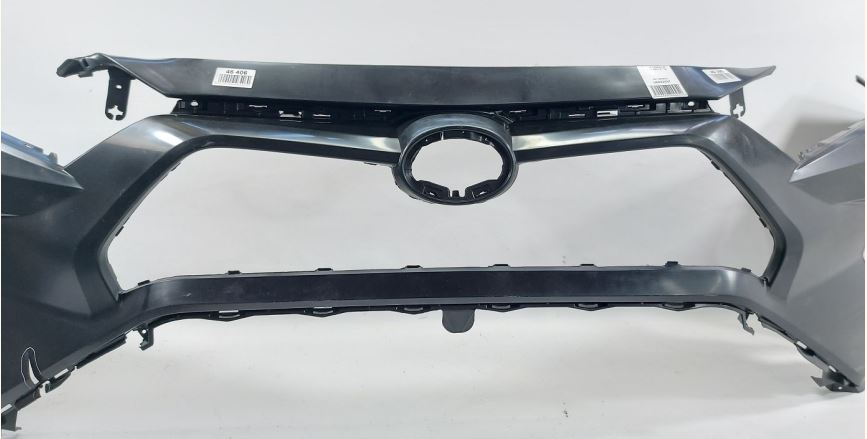 Товари з дефектами Бампер передній(зламаний) Toyota RAV-4 2018-2021 521190R919 Toyota RAV-4 2
