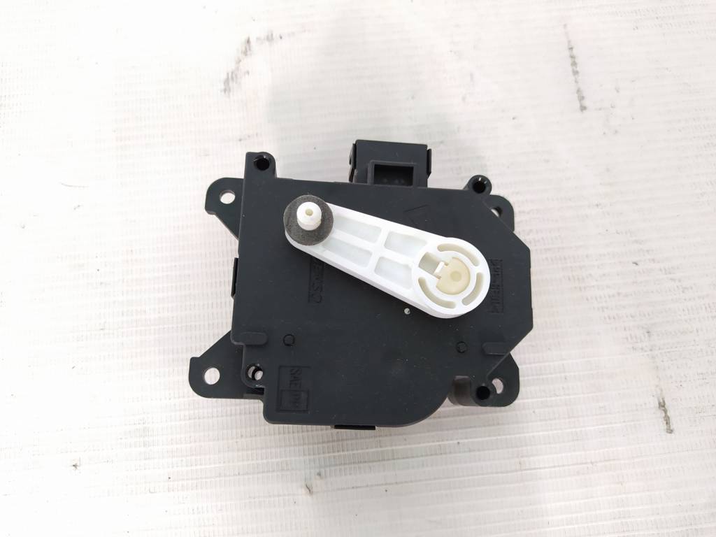 Cr-z. Моторчик заслінки повітроводу в печі Honda CR-Z 2011-2016 1138002330 Honda CR-Z