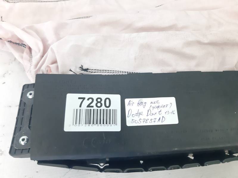 Dart Air Bag ніг правий Dodge Dart 2013-2019 5057857AD Dodge Dart 35