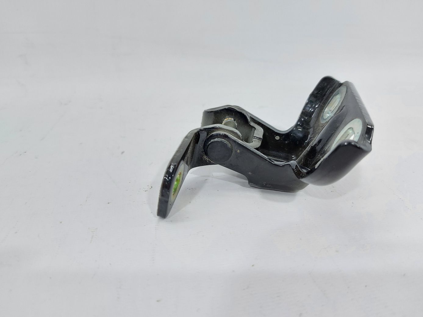 Volt Петля дверей задньої правої верхня Chevrolet Volt 2011-2015 13501714 Chevrolet Volt 7