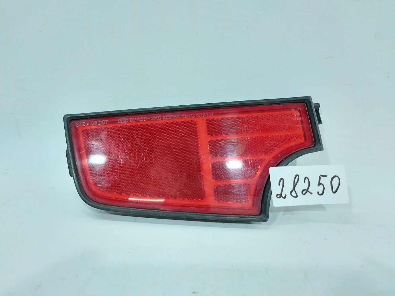 Soul. Катафот задний левый Kia Soul 2010-2011 924502K000 Kia Soul