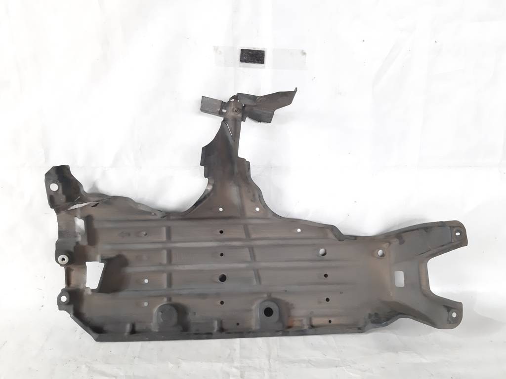 Camry Захист передньої частини кузова нижній правий Toyota Camry 2015-2017 5839806120 Toyota Camry 2