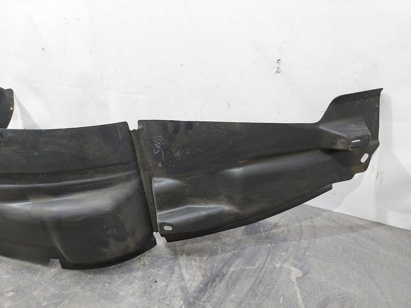 Compass Подкрылок задний правый Jeep Compass 2007-2017 5303948AC Jeep Compass 2