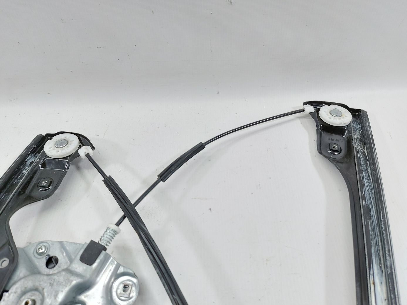 Ats Склопідйомник двері передньої лівої Cadillac ATS 2013-2019 84005653 Cadillac ATS 3