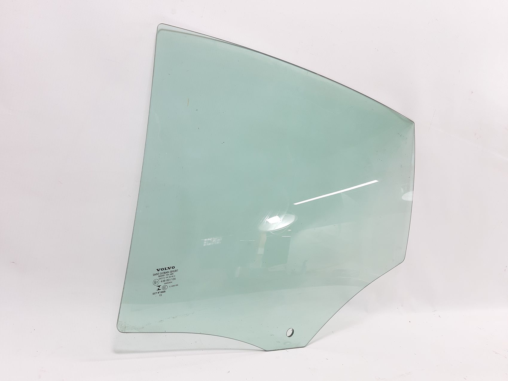 S60 Стекло двери задней левой Volvo S60 2014-2018 31385416 Volvo S60 2