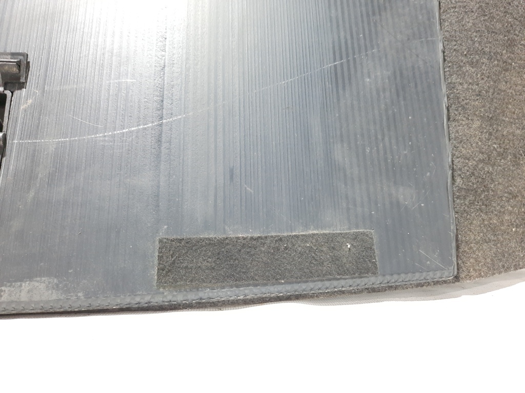 Passat s Ковровое покрытие багажного отделения (люк) Volkswagen Passat S 2012-2020 561863463B1BS Volkswagen Passat S 22