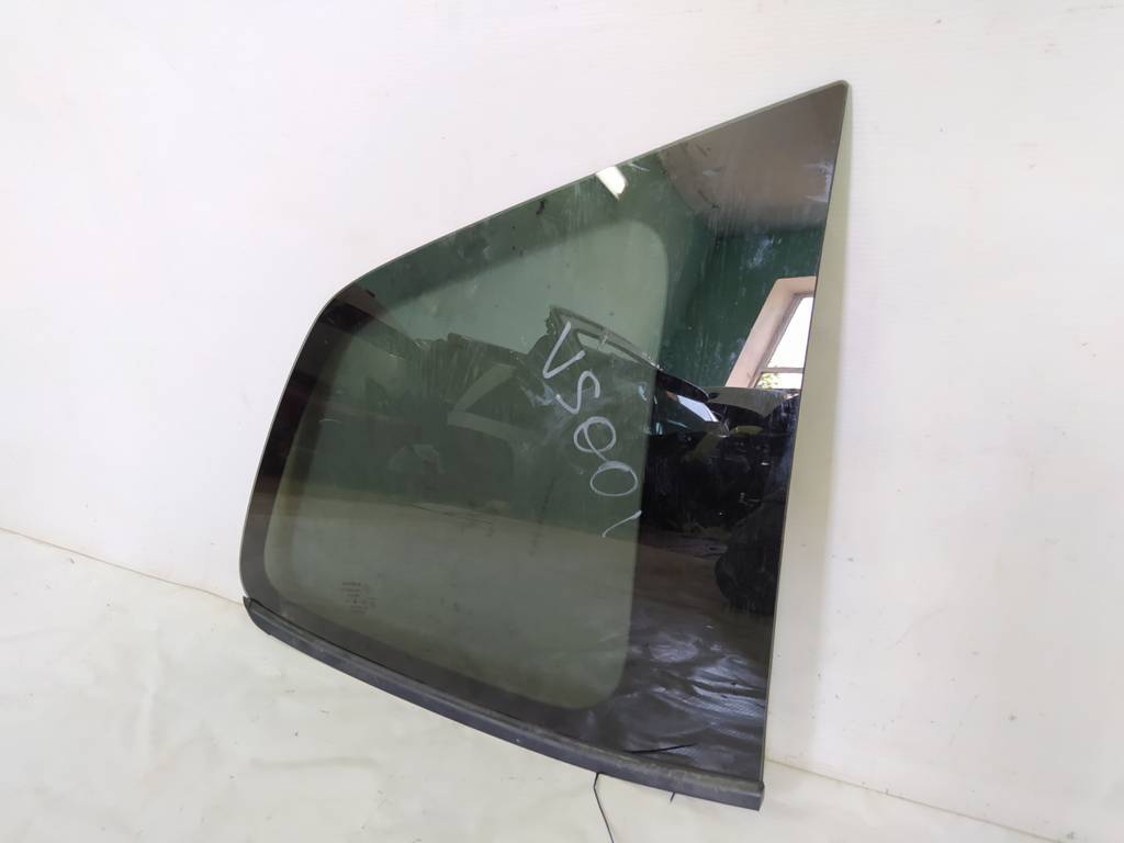 Forester Форточка задніх дверей правої Subaru Forester 2014-2016 61012SG101 Subaru Forester 5