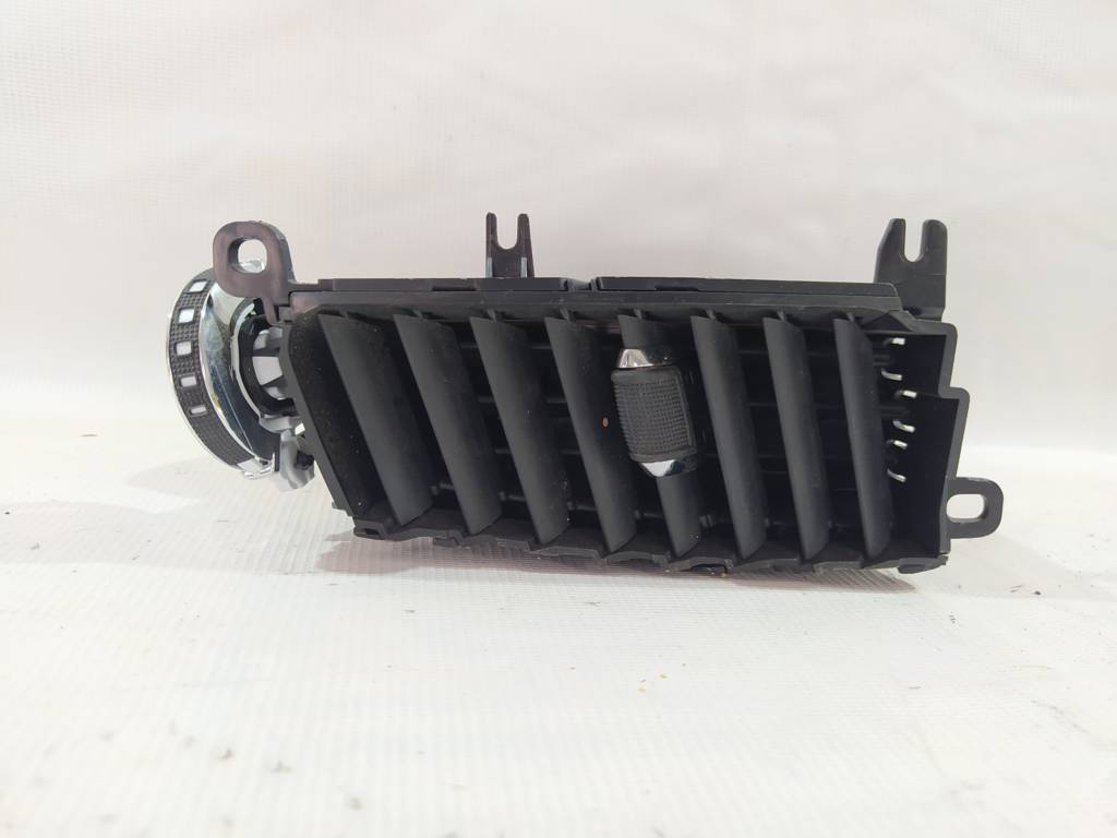 200. Вентиляційні грати права Chrysler 200 2015-2017 1U4361X9AC Chrysler 200 200. Вентиляційні грати права Chrysler 200 2015-2017 1U4361X9AC Chrysler 200