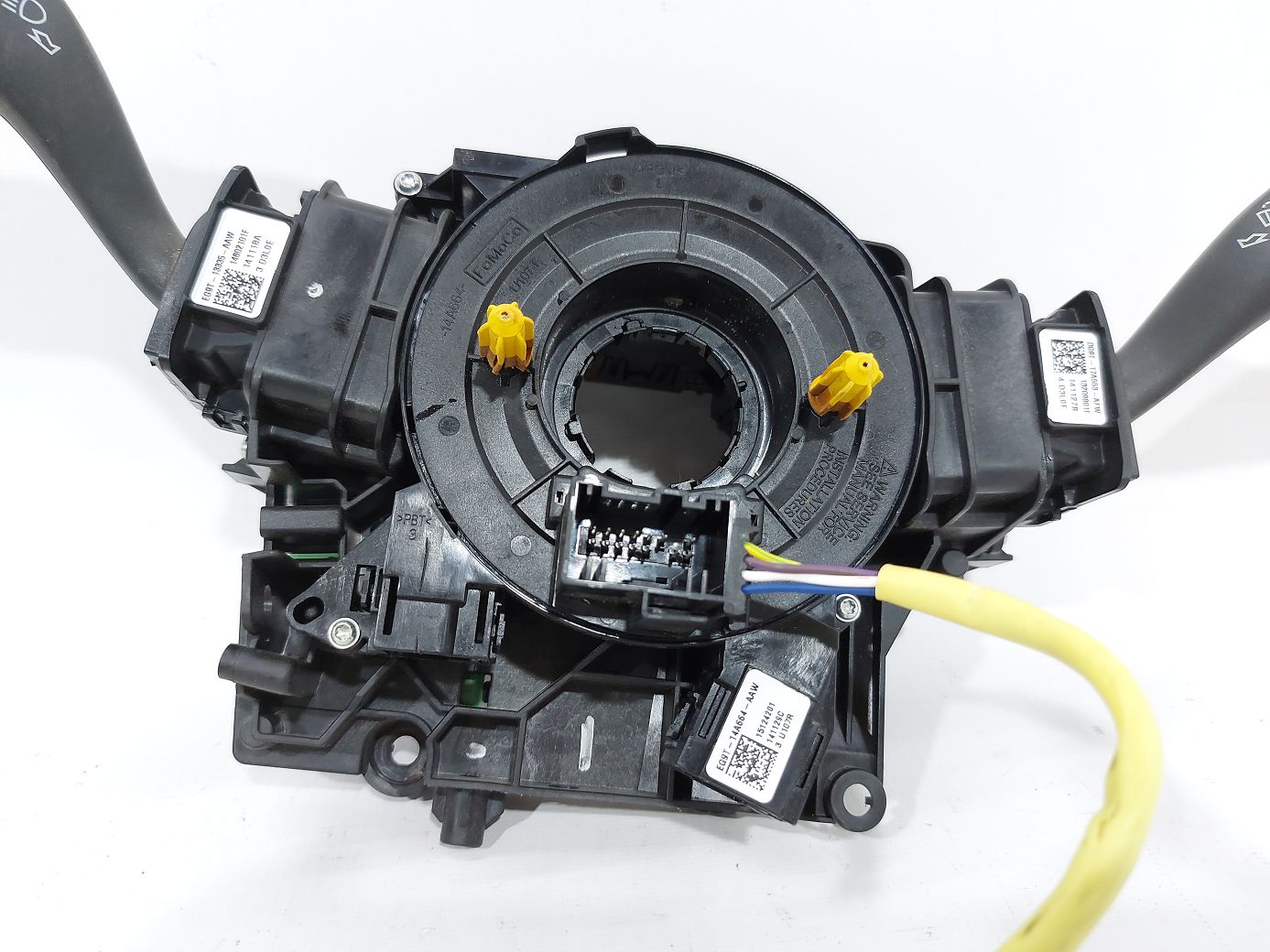 Fusion Підрульовий перемикач (гітара) Ford Fusion 2014-2016 HG9Z3F791DB Ford Fusion 4 Fusion Підрульовий перемикач (гітара) Ford Fusion 2014-2016 HG9Z3F791DB Ford Fusion 4