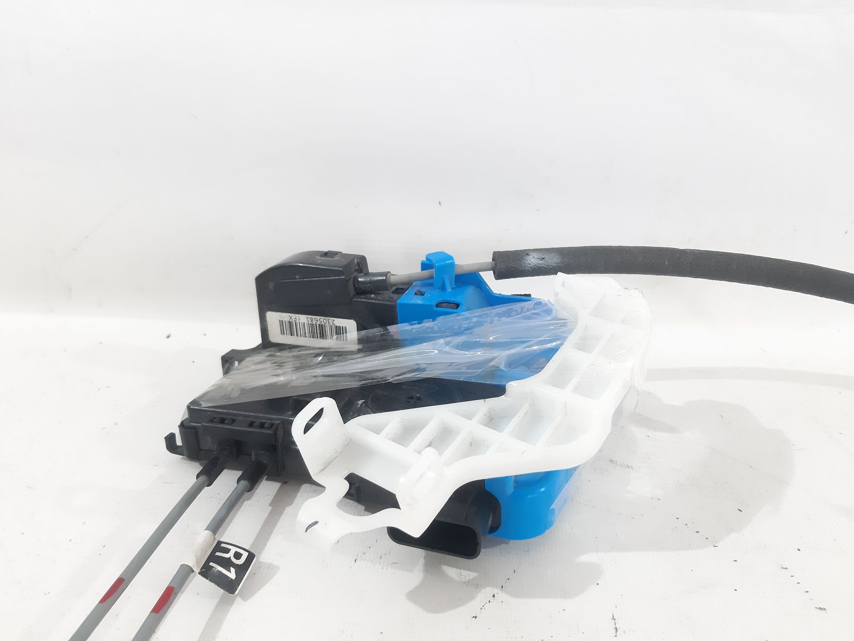 Veloster Замок дверей передньої правої Hyundai Veloster 2012-2017 813202V000 Hyundai Veloster 4