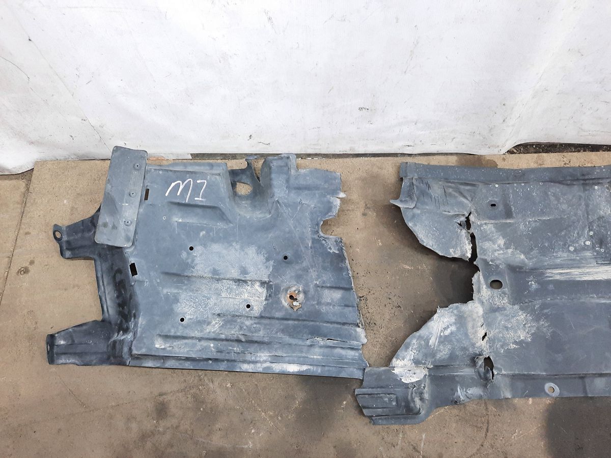 200 limited Захист днища правий Chrysler 200 Limited 2015-2017 68102930AC Chrysler 200 Limited 7