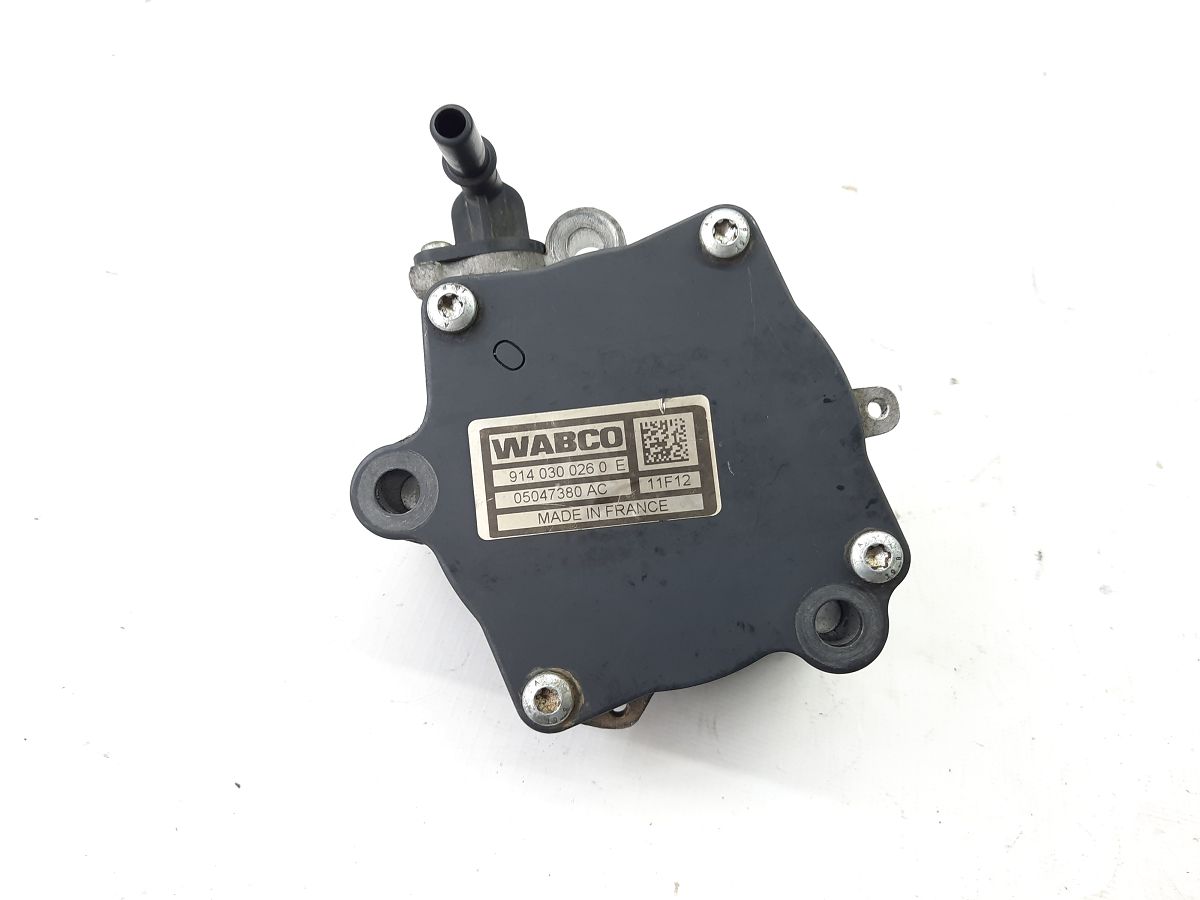 Dart Вакуумный насос Dodge Dart 2013-2019 05047380AD Dodge Dart 8