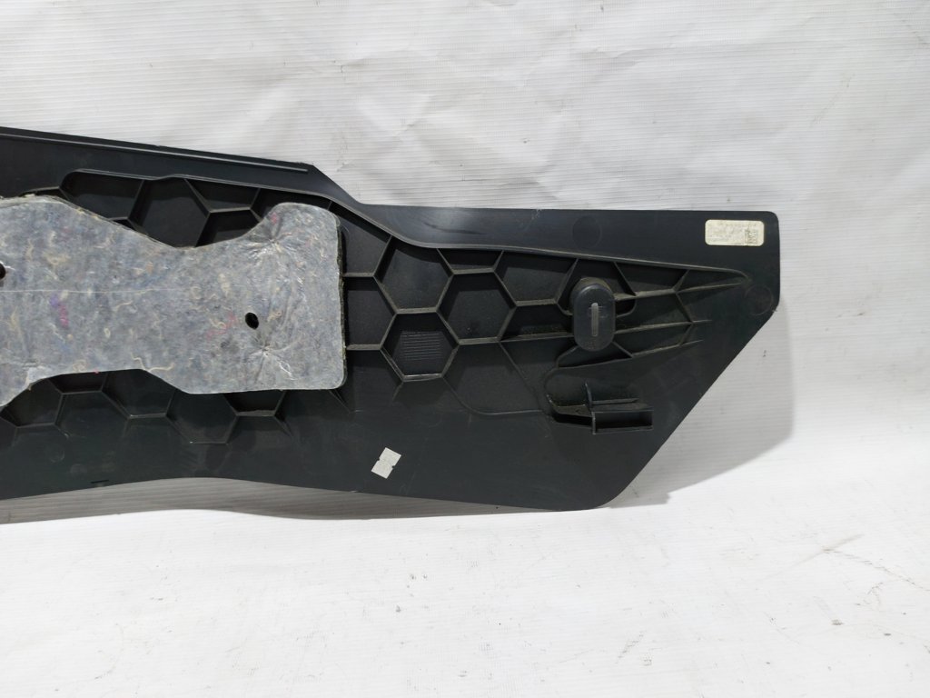 Passat s Обшивка центральної консолі ліва Volkswagen Passat S 2012-2020 561863045A82V Volkswagen Passat S 17