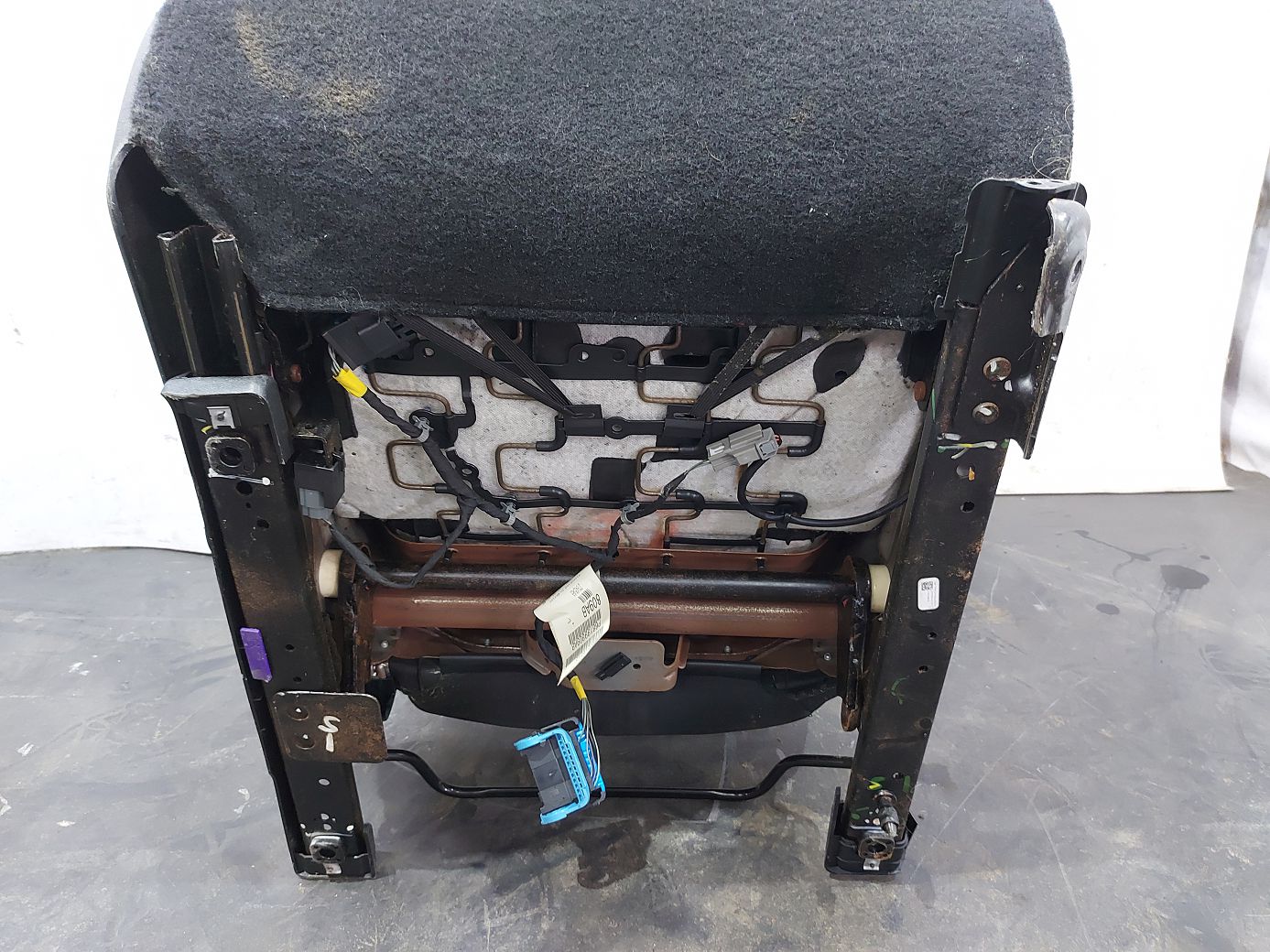 Dart Сидение водителя Dodge Dart 2014-2016 5LJ17DX9AB Dodge Dart 8