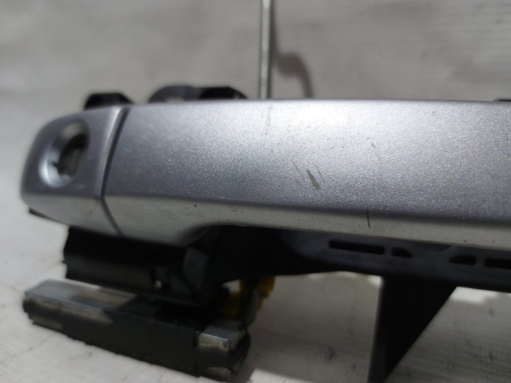 Impreza Ручка двери наружной передней левой с кронштейном Subaru Impreza 2013 61160FJ030B7 Subaru Impreza 6