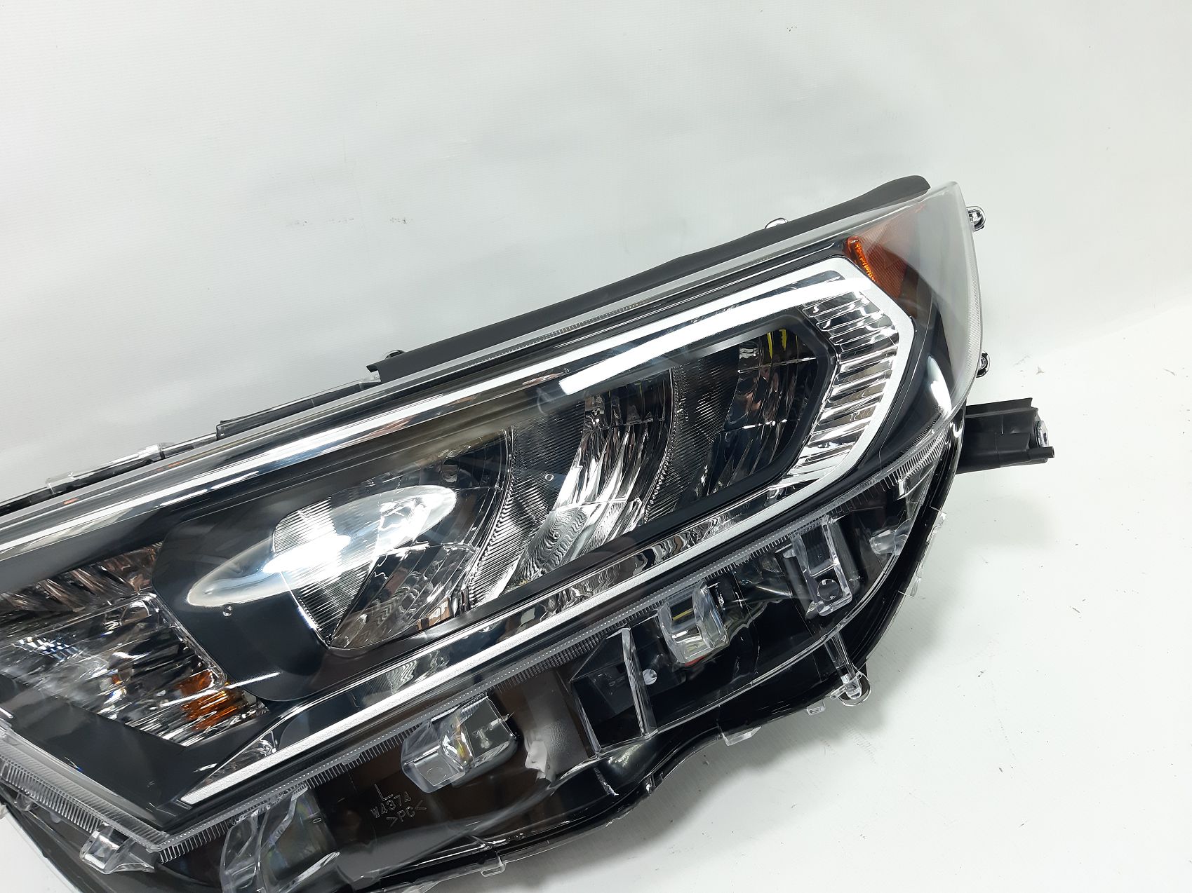 Фари головного світла Фара передня ліва Toyota RAV-4 2019-2021 811500R140 3