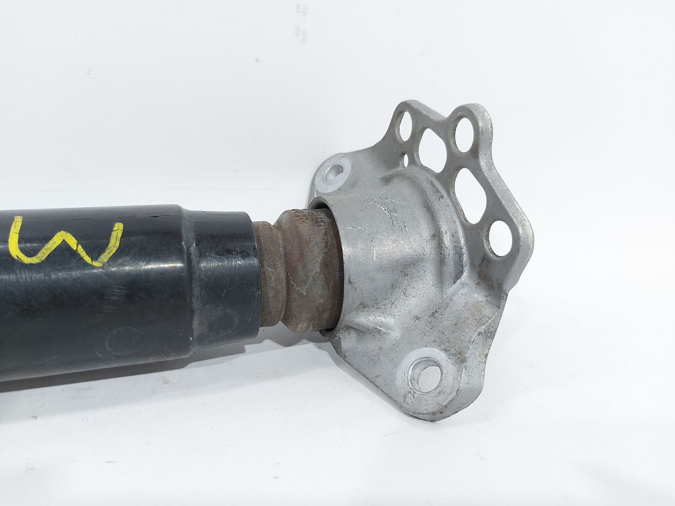 Товары с дефектами Амортизатор задний левый/правый(дефект)Chrysler 200 Limited 2015-2017 68253167AB Chrysler 200 Limited 7