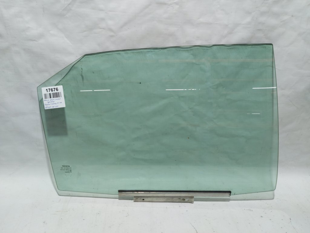 Camry Скло дверей задньої правої Toyota Camry 2015-2017 6810306260 Toyota Camry 6 Camry Скло дверей задньої правої Toyota Camry 2015-2017 6810306260 Toyota Camry 6