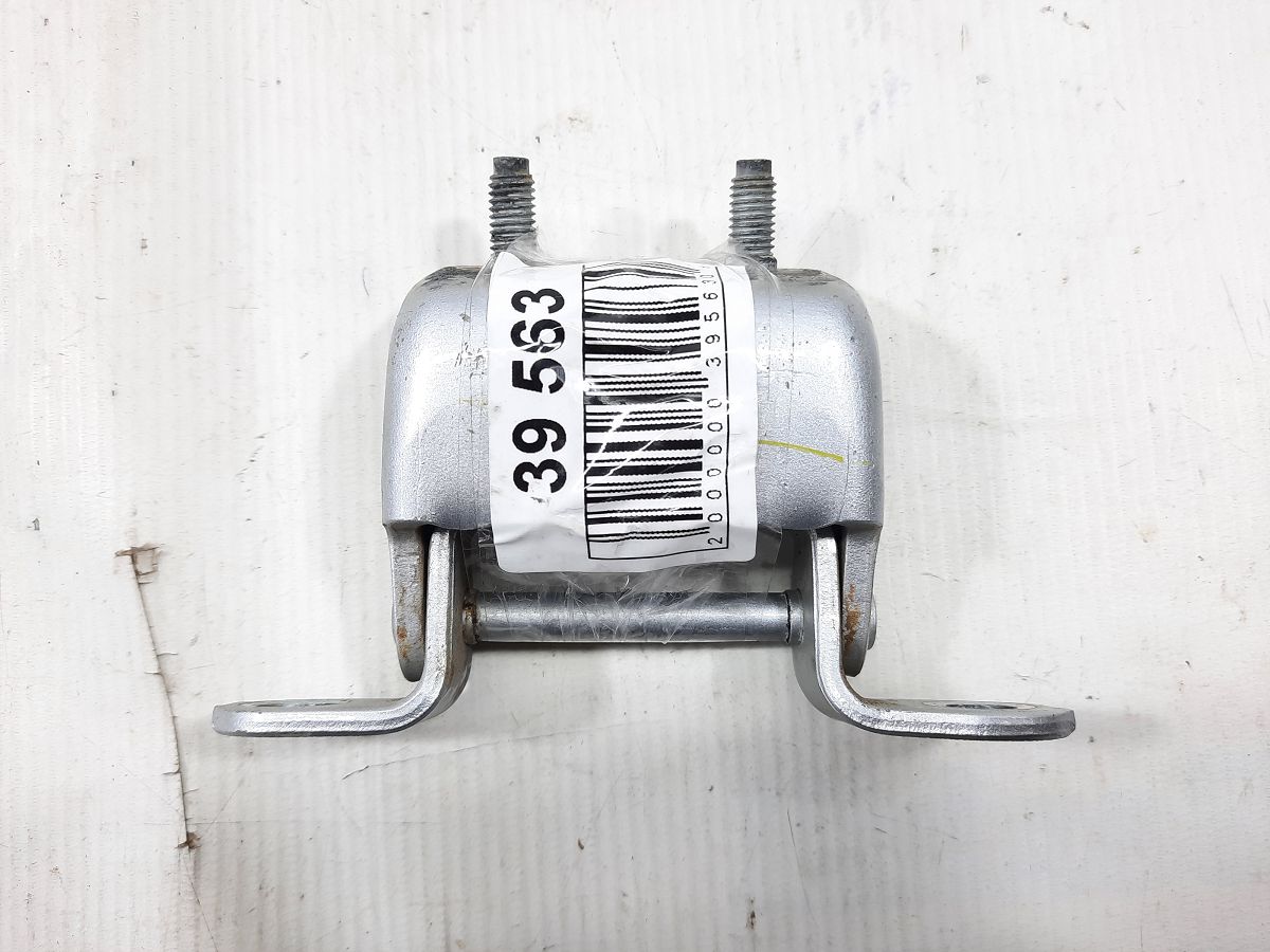 Sentra Петля двері задньої правої верхня Nissan Sentra 2013-2015 824009N00A Nissan Sentra 3