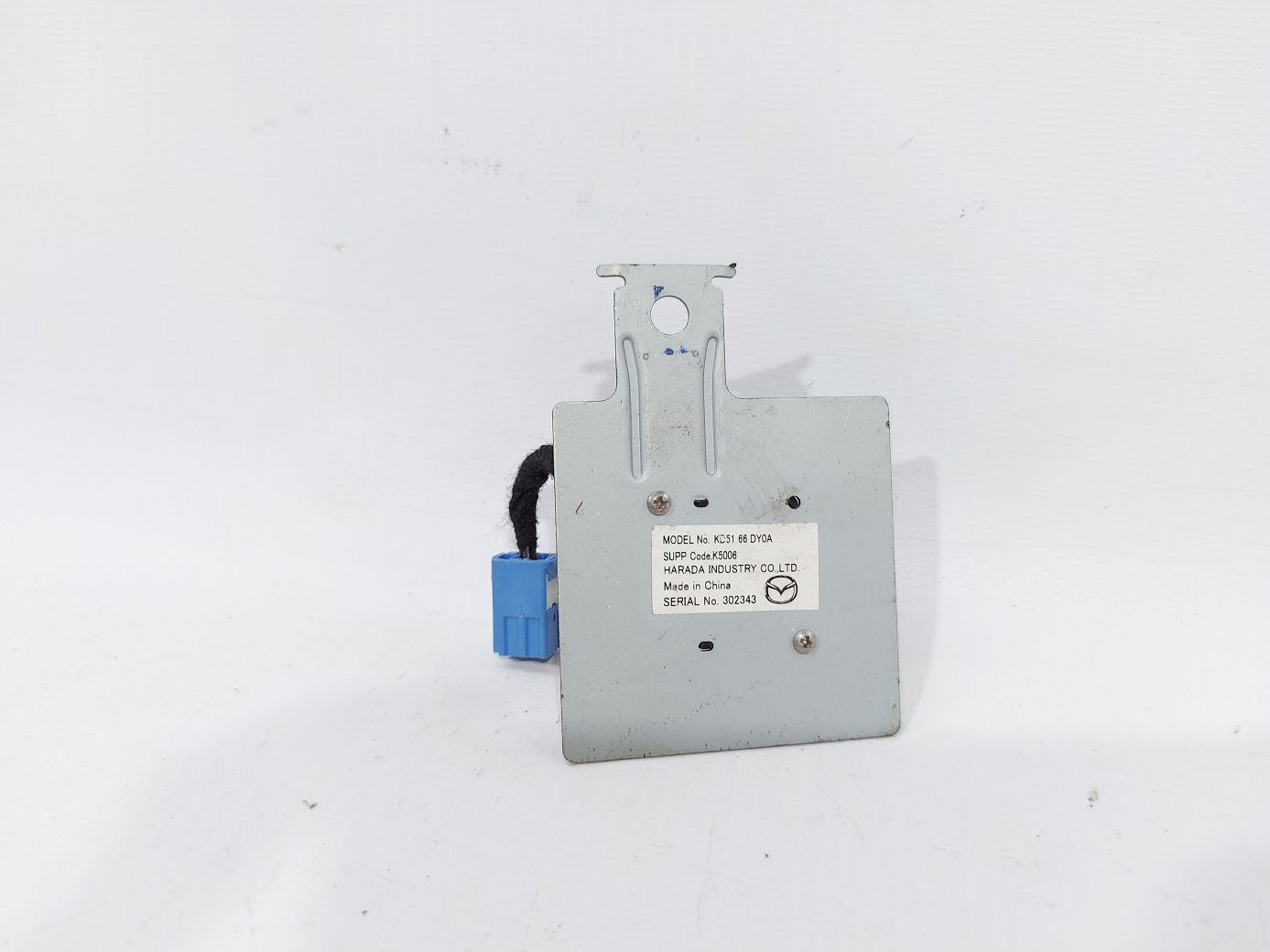 6 Антена (плавник) Mazda 6 2014-2016 KD5166DY0A Mazda 6 2 6 Антена (плавник) Mazda 6 2014-2016 KD5166DY0A Mazda 6 2