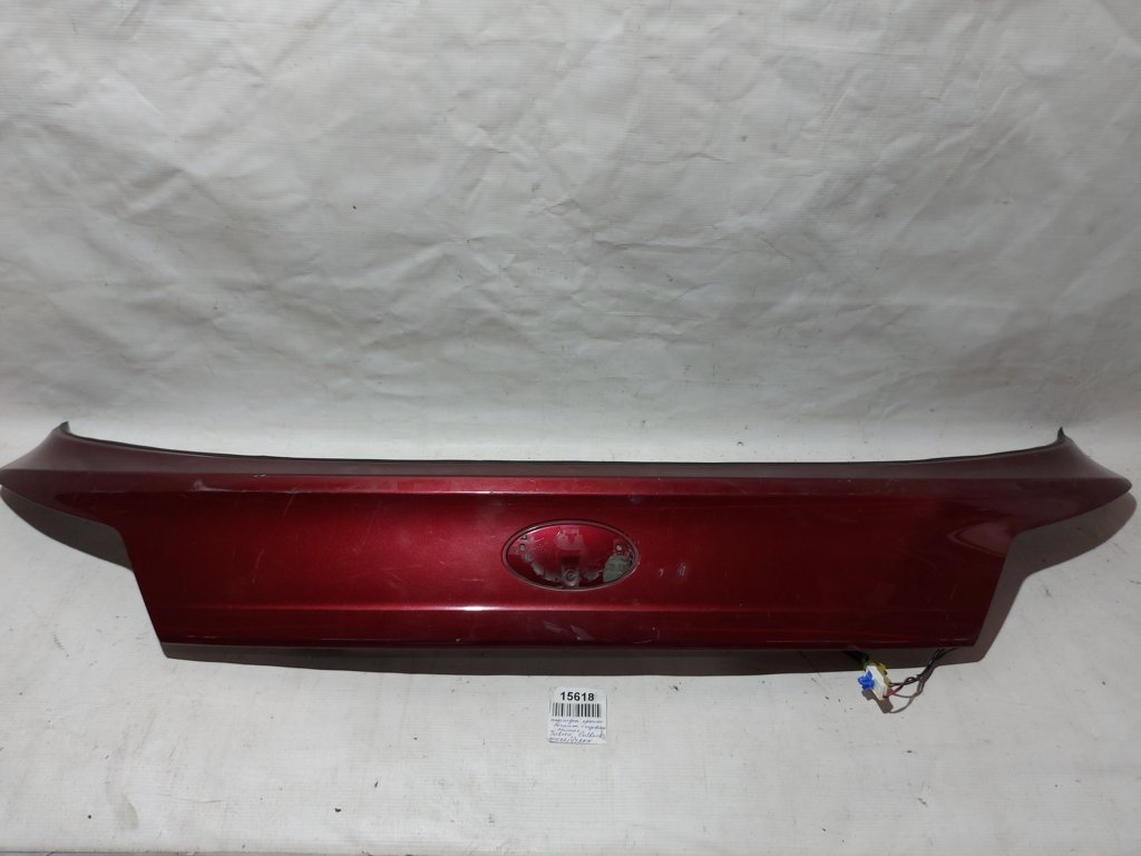 Outback. Накладка подсветки номера крышки багажника Subaru Outback 2012-2014 91119AJ47ANN Subaru Outback