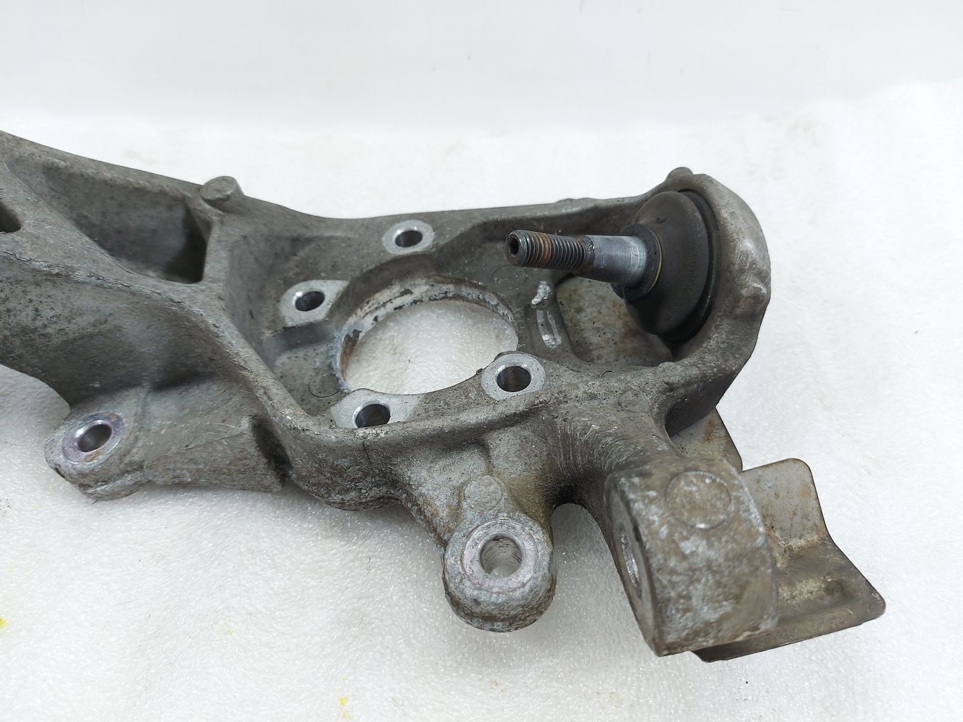 Xf Поворотный кулак передний левый Jaguar XF 2009-2013 C2P23584 Jaguar XF 4