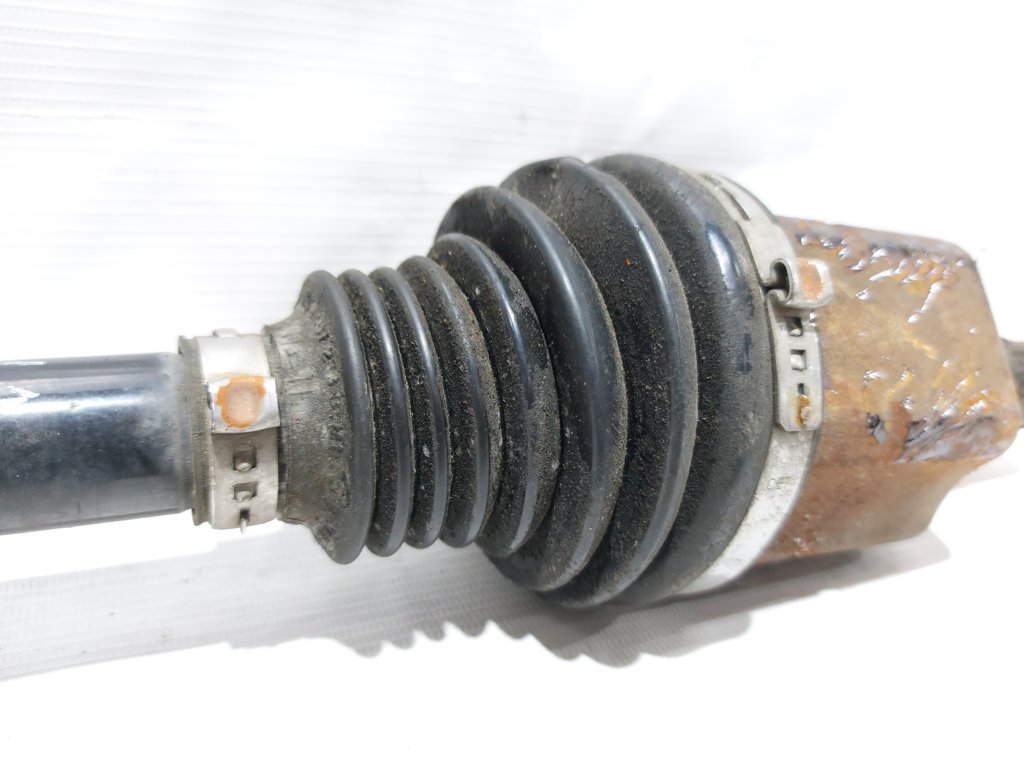 Passat s Піввісь передня ліва (пильник розірваний) Volkswagen Passat S 2012-2014 561407271AE Volkswagen Passat S 13