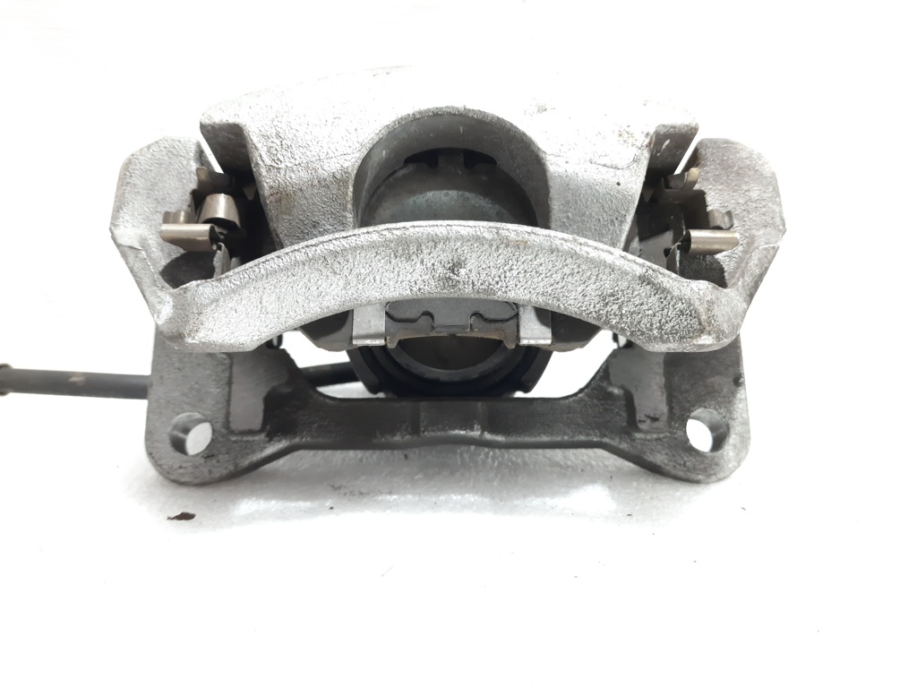 3 Супорт гальмівний передній лівий Mazda 3 2014-2019 B4Y03399ZC Mazda 3 2 3 Супорт гальмівний передній лівий Mazda 3 2014-2019 B4Y03399ZC Mazda 3 2