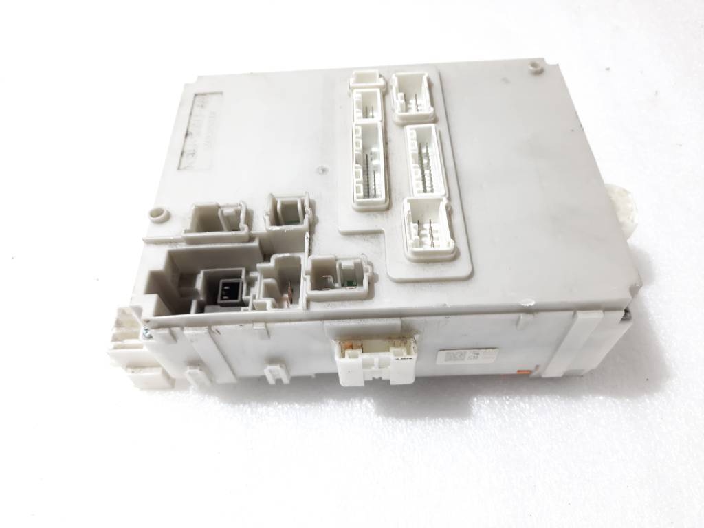 Insight. Блок предохранителей салона Honda Insight 2011-2014 38200TM8A31 Honda Insight
