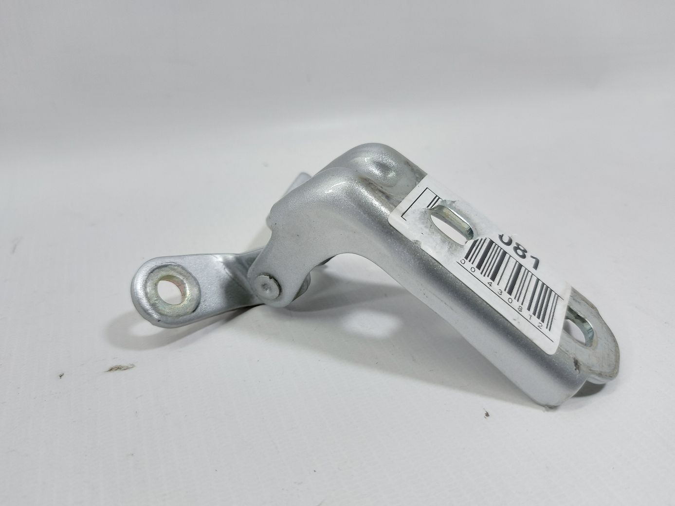 Ats. Петля двери задней левой нижняя Cadillac ATS 2013-2018 13501715 Cadillac ATS