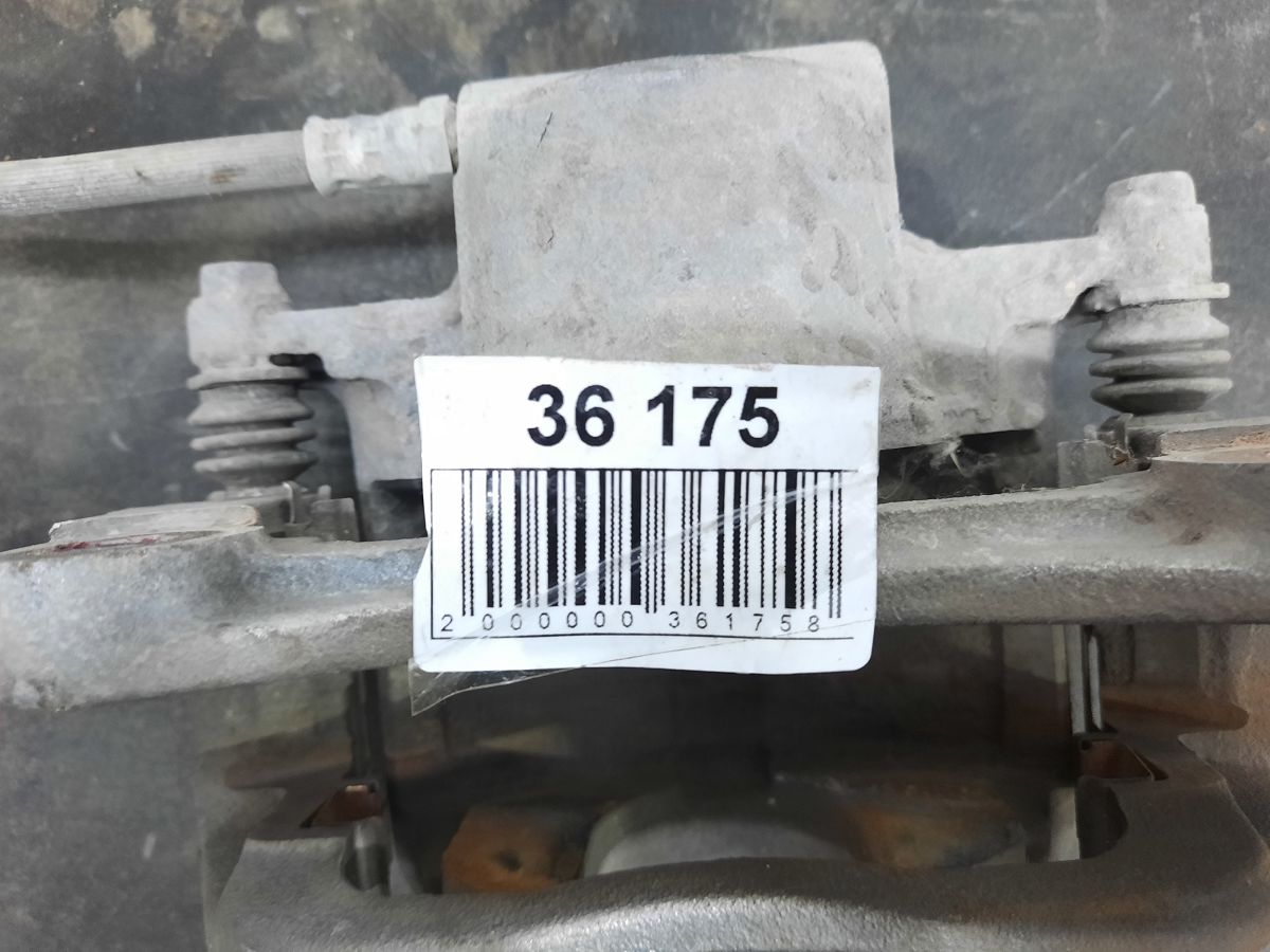 Dart Суппорт тормозной передний левый Dodge Dart 2013-2019 68160685AB Dodge Dart 8