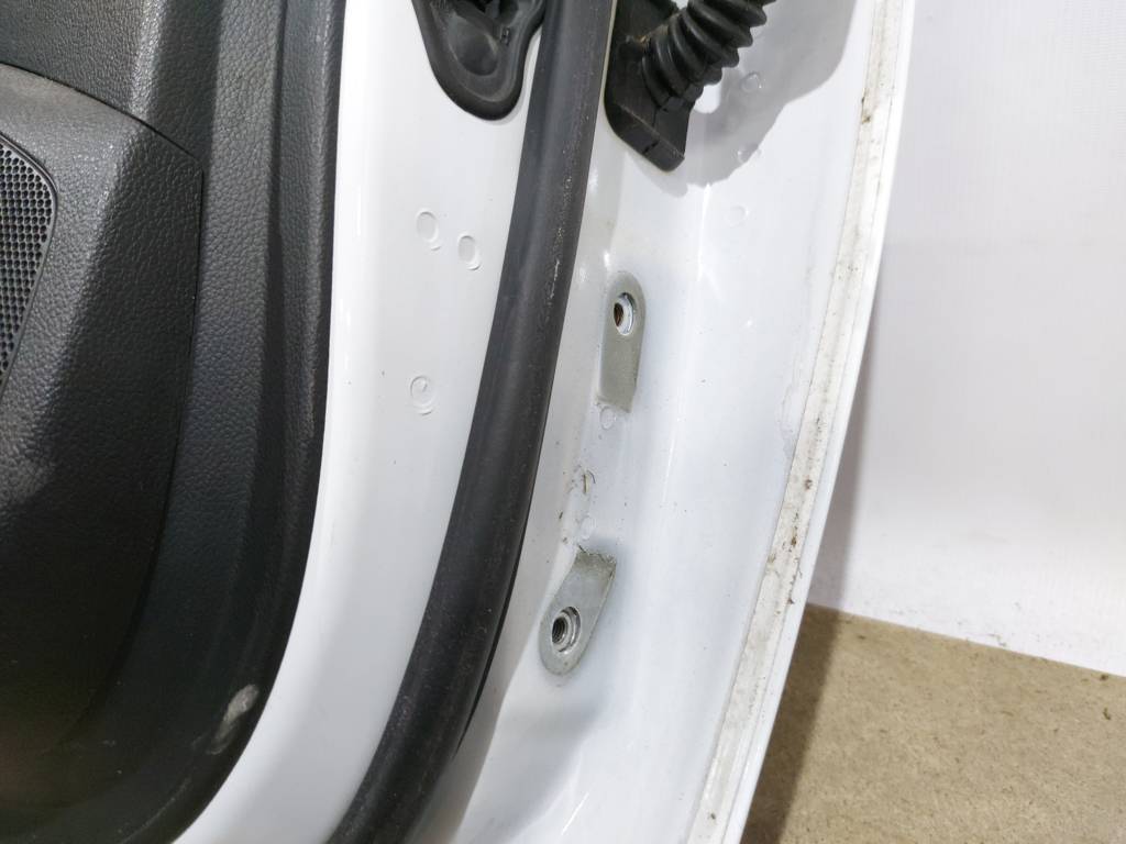 Regal Дверь задняя левая в сборе Buick Regal 2011-2017 13469926 Buick Regal 14