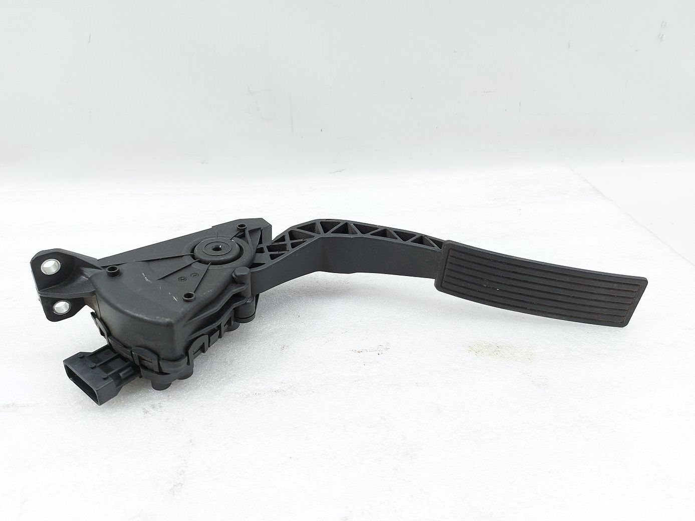Hhr. Педаль газа Chevrolet HHR 2006-2011 20757615 Chevrolet HHR