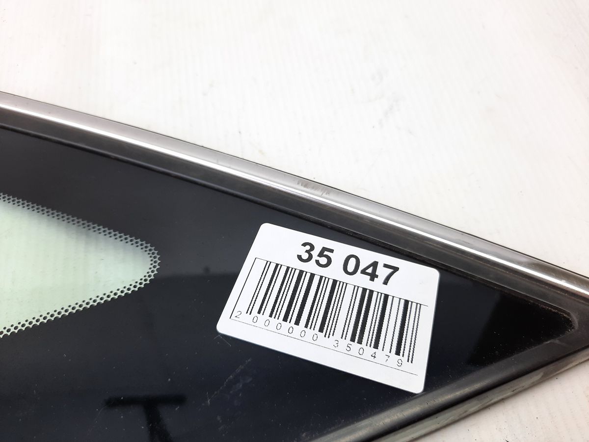 Sentra Форточка чверті задньої права Nissan Sentra 2013-2019 833003SG0A Nissan Sentra 5