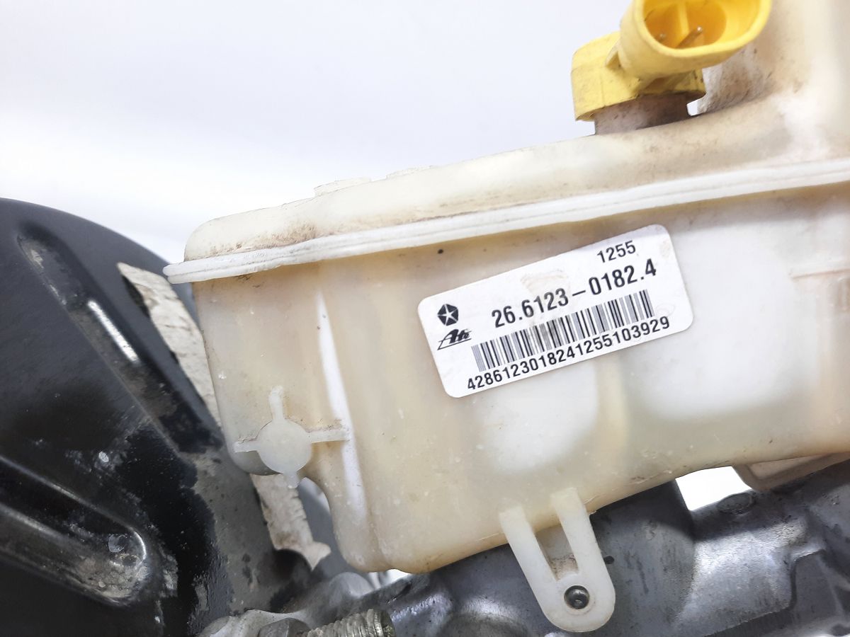 Dart Главный тормозной цилиндр Dodge Dart 2013-2019 68192615AA Dodge Dart 13