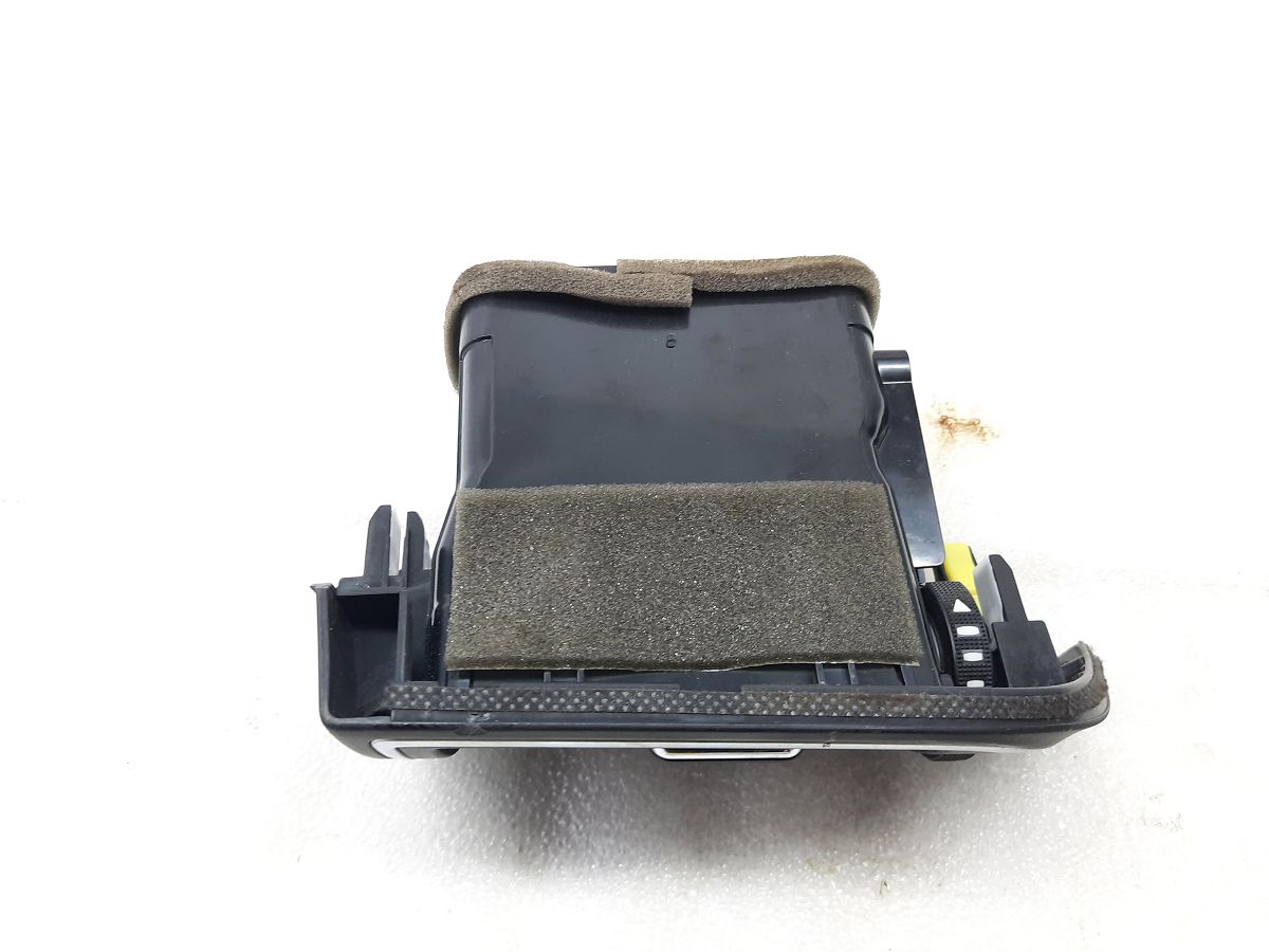 Camry Решітка повітроводу торпеди права Toyota Camry 2015-2017 5567006210C0 Toyota Camry 2