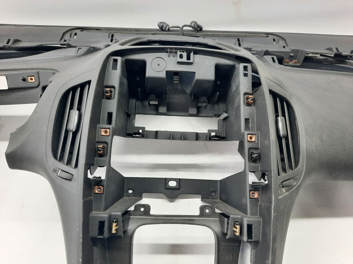 Volt Торпеда Chevrolet Volt 2013-2015 22893802 Chevrolet Volt 12