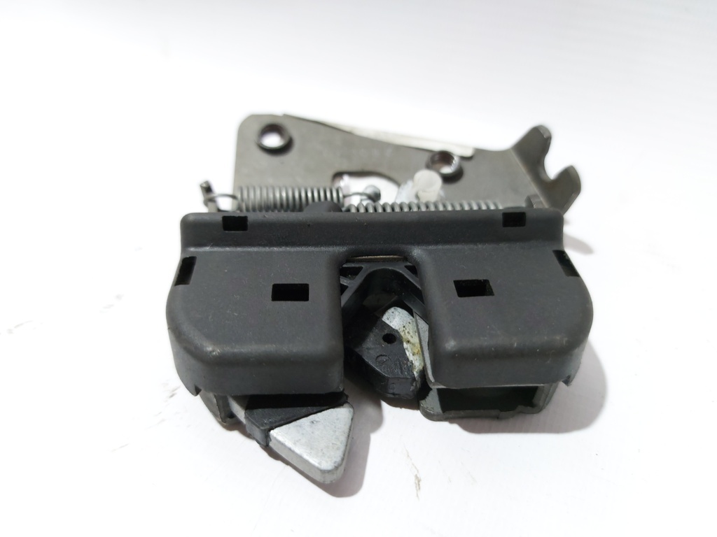 5 series Замок спинки сидінь заднього ряду лівий BMW 5 series 2004-2021 52207112863 BMW 5 series 4