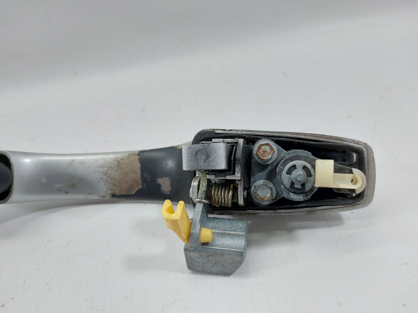 Avenger Ручка дверей передньої лівої зовнішня (сіра) Dodge Avenger 2012-2014 1KR95CDMAD Dodge Avenger 5 Avenger Ручка дверей передньої лівої зовнішня (сіра) Dodge Avenger 2012-2014 1KR95CDMAD Dodge Avenger 5