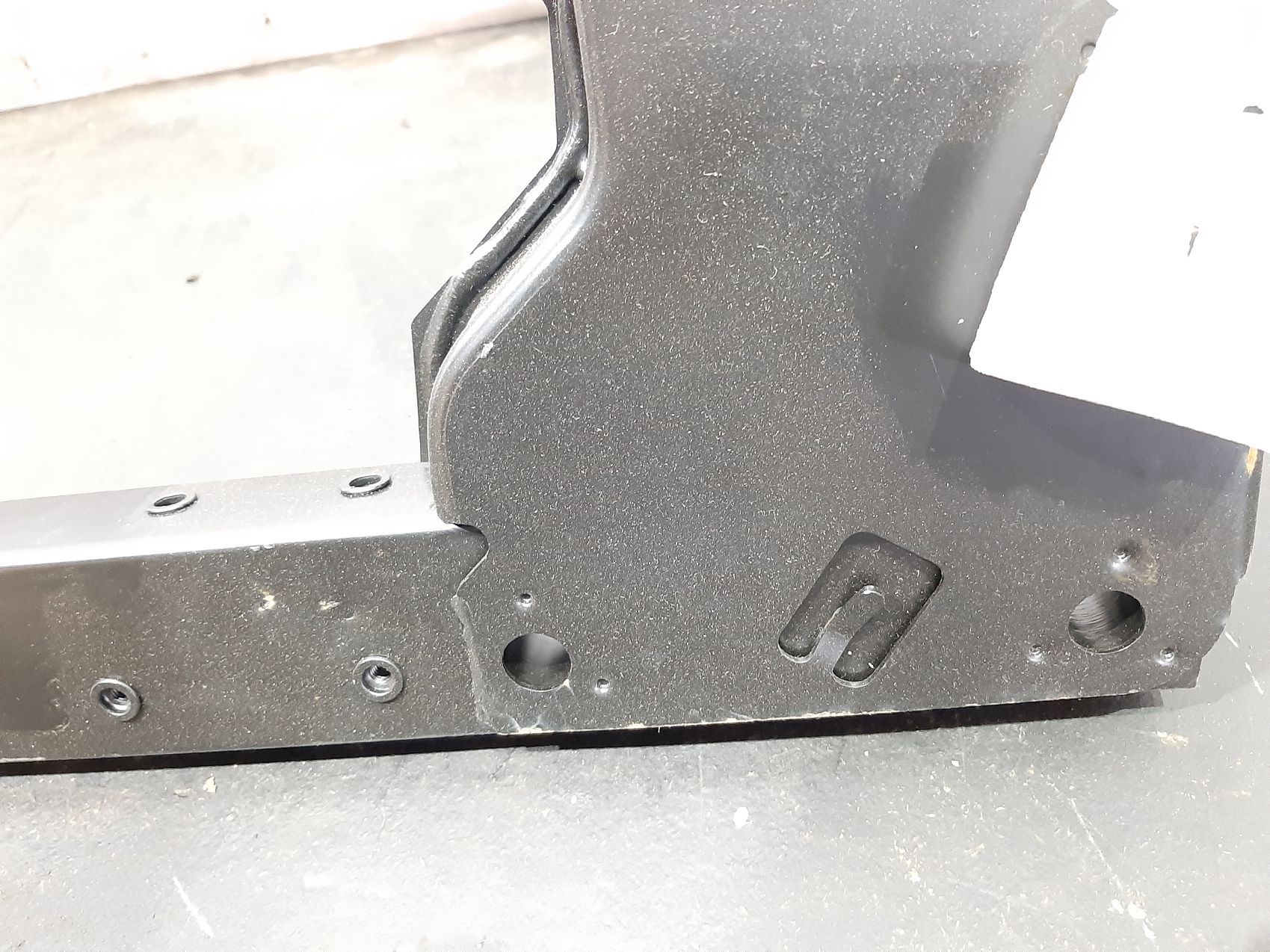  Передняя панель (телевизор) Jeep Cherokee `14-18 Jeep Cherokee 22