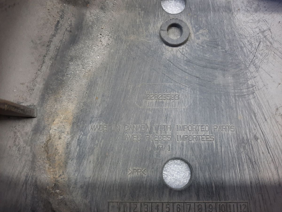 Ats Пильовик важеля задній правий Cadillac ATS 2013-2019 22823593 Cadillac ATS 6