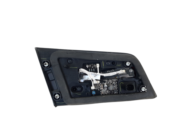 Model s Ліхтар  кришки багажника правий Tesla Model S 2012-2016 600592400E Tesla Model S 2