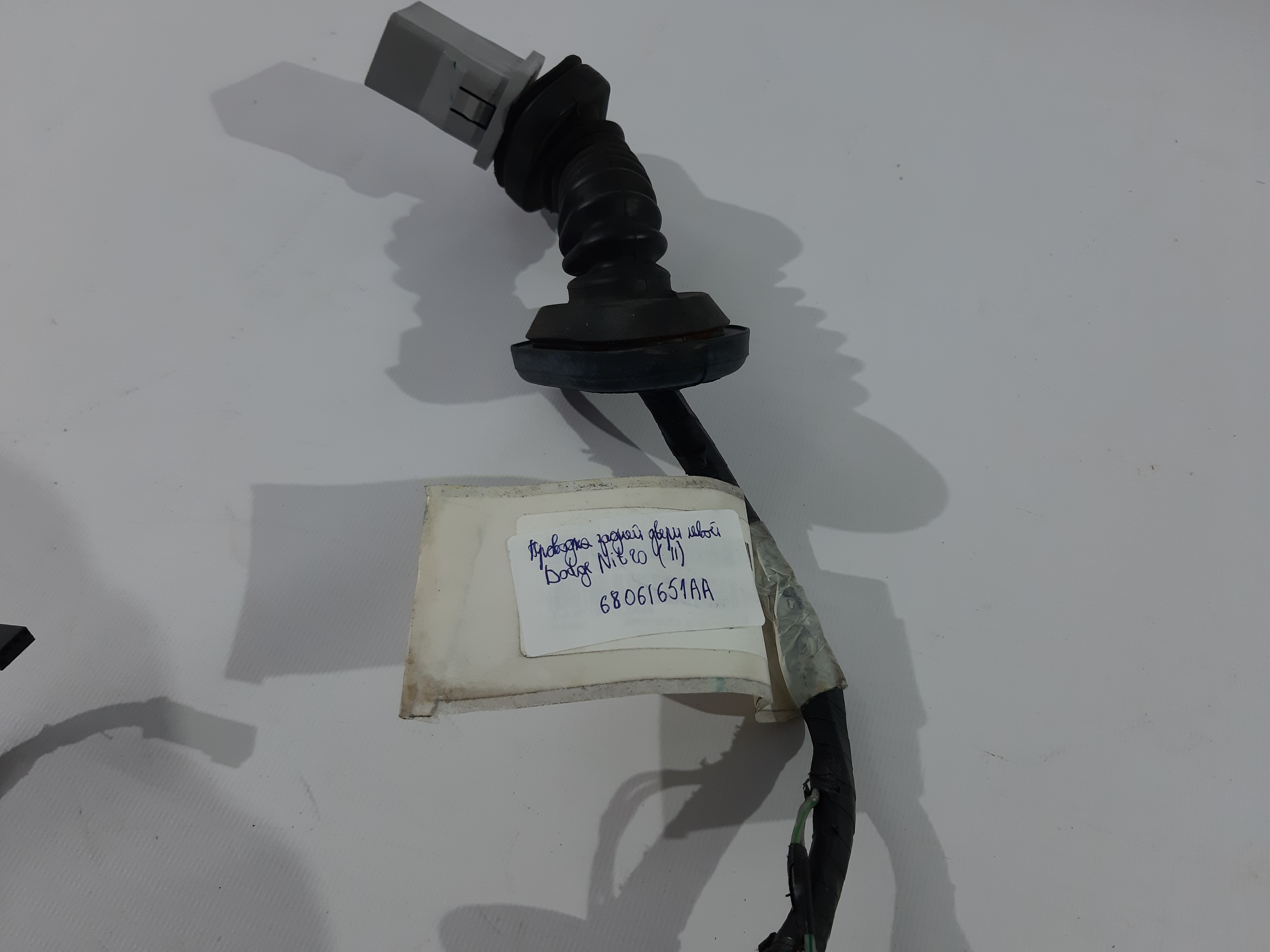 Nitro Проводка двери задней левой Dodge Nitro 2011 68061651AA Dodge Nitro 2