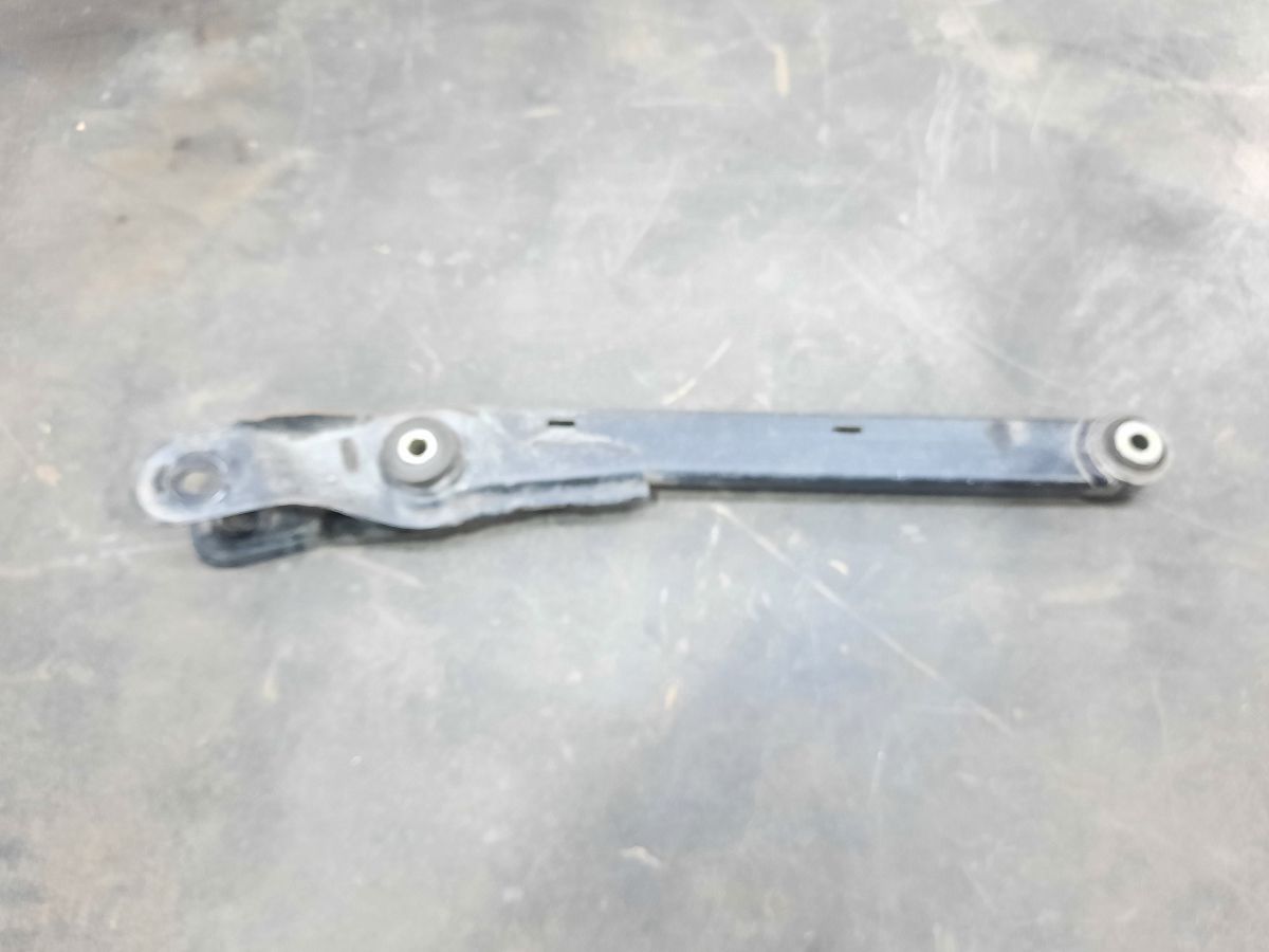 Dart Важіль задній лівий/правий нижній Dodge Dart 2013-2019 68080590AE Dodge Dart 21