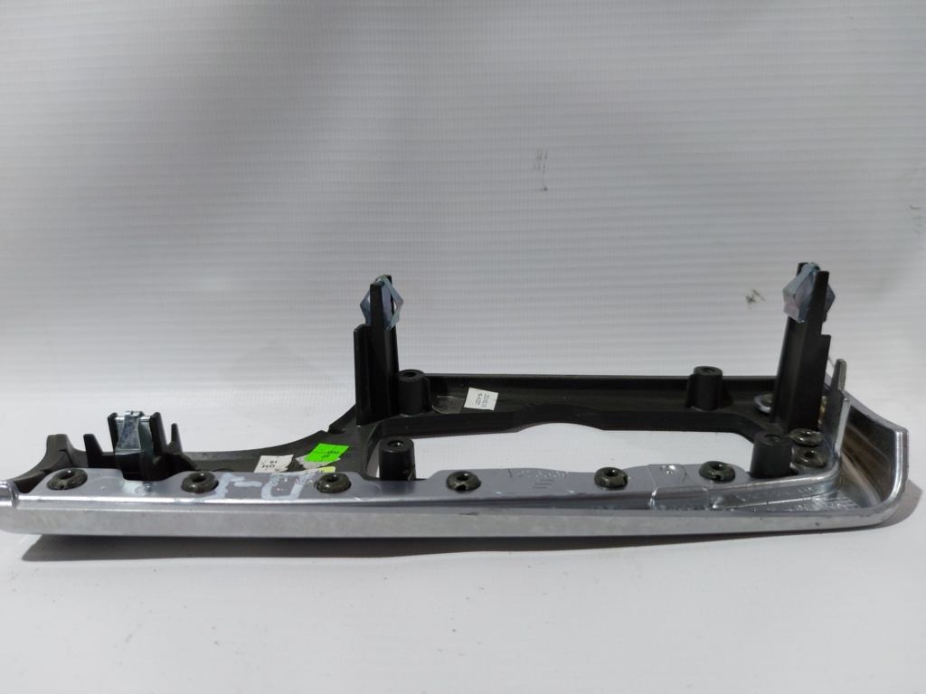5 series Накладка декоративна торпеди ліва BMW 5 series 2011-2016 51458050167 BMW 5 series 5