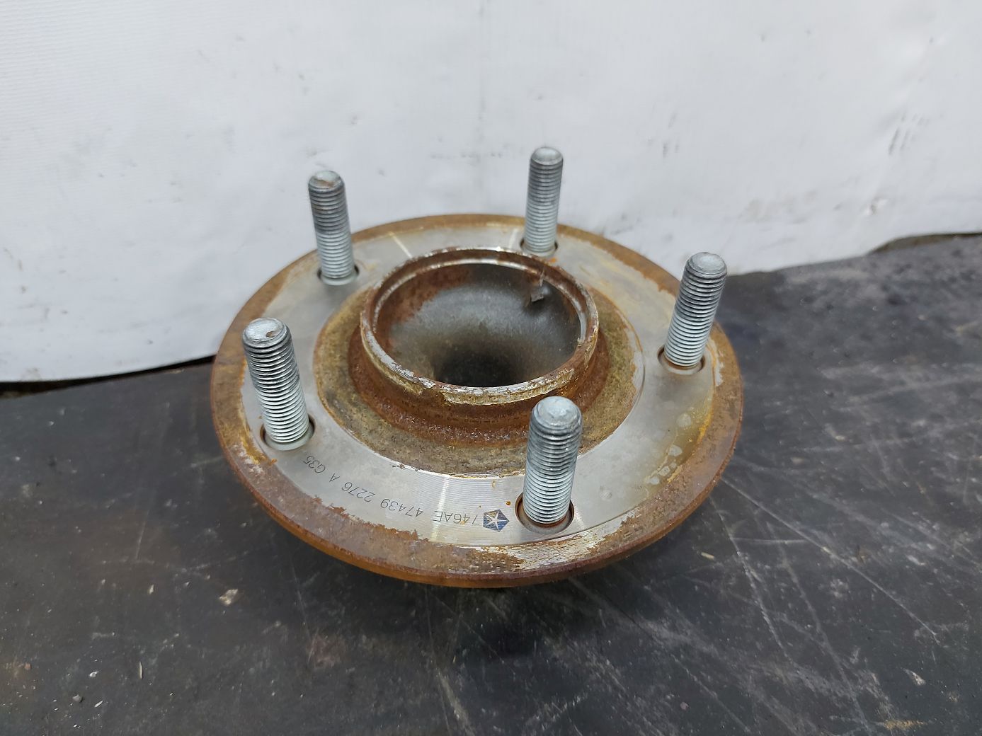 Grand caravan Ступиця задня ліва/права Dodge Grand Caravan 2012-2020 68184746AE Dodge Grand Caravan 2